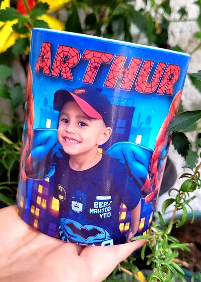 Caneca de polímero infantil