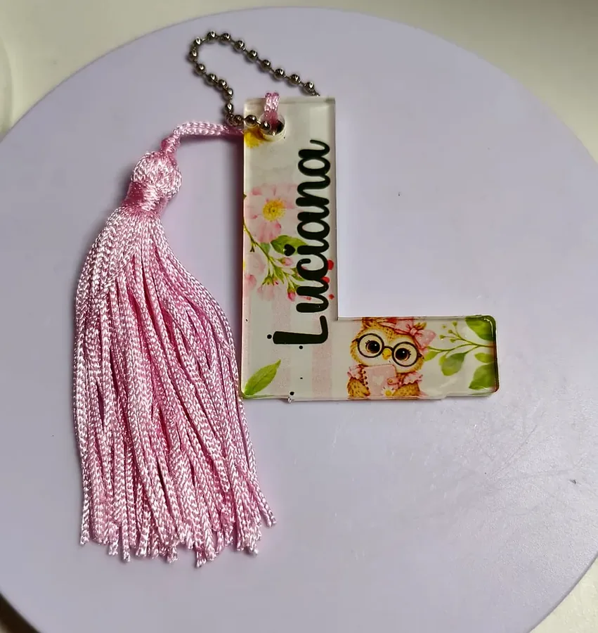 Chaveiro personalizado com letra e nome