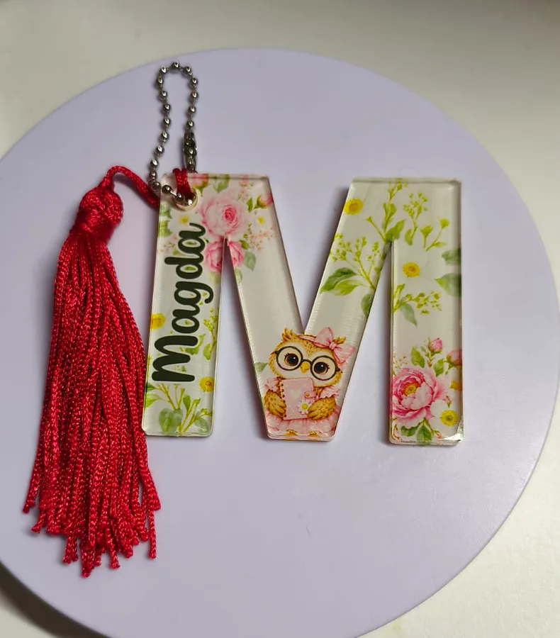 Chaveiro personalizado com letra e nome